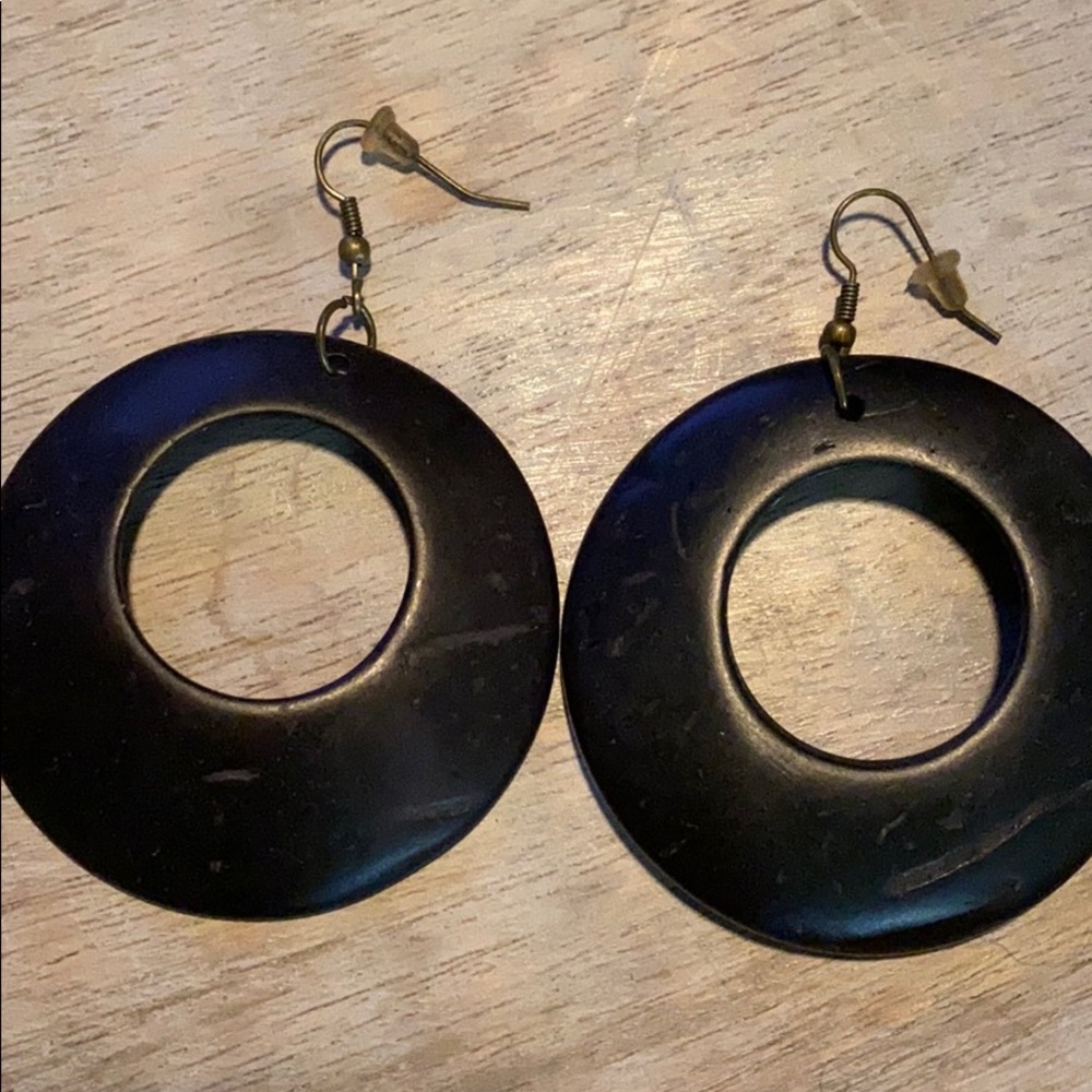 Earrings - Picture 2 of 3